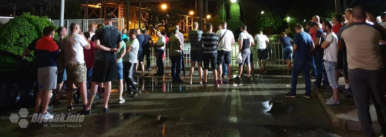 Radnici su na ulaznoj kapiji dočekali kraj Aluminija